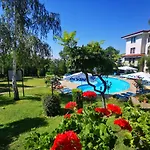 Delfin Port Apartments - Prime Location & Parking & Pet Friendly