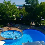 Apartamento Delfin Port Apartments - Prime Location & Parking & Pet Friendly *