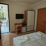 Delfin Port Apartments - Prime Location & Parking & Pet Friendly
