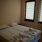 Delfin Port Apartments - Prime Location & Parking & Pet Friendly Apartamento *
