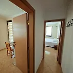 Delfin Port Apartments - Prime Location & Parking & Pet Friendly Sveti Vlas