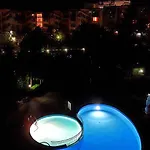 Delfin Port Apartments - Prime Location & Parking & Pet Friendly Apartamento *