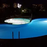 Delfin Port Apartments - Prime Location & Parking & Pet Friendly Apartamento Sveti Vlas