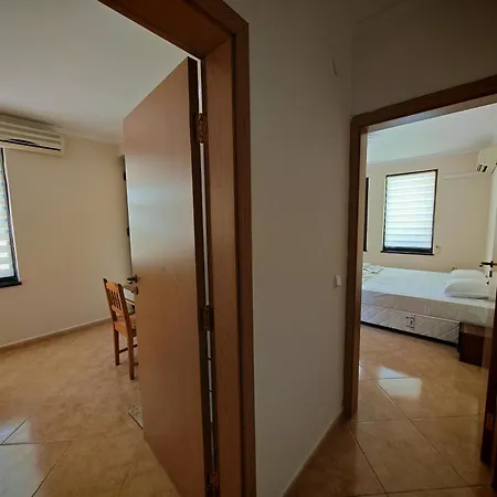 Delfin Port Apartments - Prime Location & Parking & Pet Friendly Apartamento *