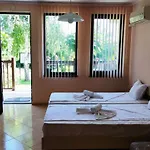 Apartmán Delfin Port Apartments - Prime Location & Parking & Pet Friendly *