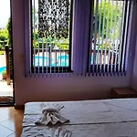 Apartmán Delfin Port Apartments - Prime Location & Parking & Pet Friendly *