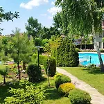 Delfin Port Apartments - Prime Location & Parking & Pet Friendly * Sveti Vlas