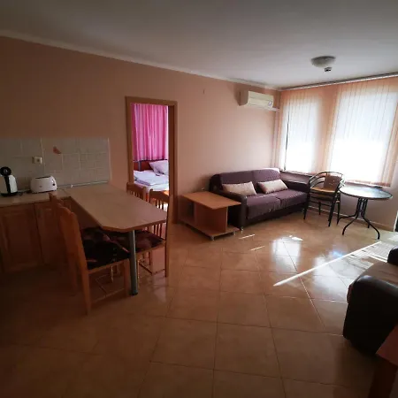 Delfin Port - Prime Location & Parking & Pet Friendly Sweti Wlas
