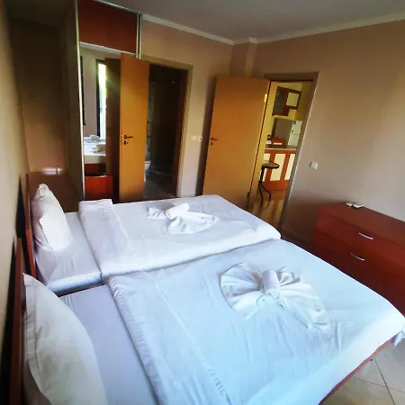 Delfin Port - Prime Location & Parking & Pet Friendly Apartment
