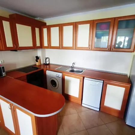 Delfin Port - Prime Location & Parking & Pet Friendly