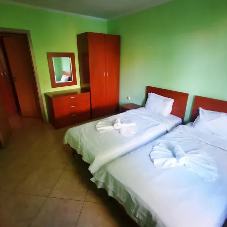 Delfin Port - Prime Location & Parking & Pet Friendly Apartment *