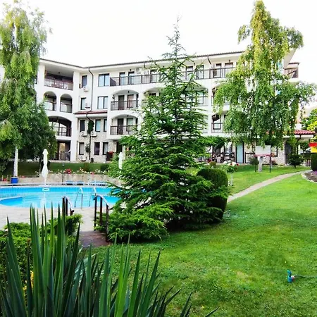 Delfin Port - Prime Location & Parking & Pet Friendly Apartment