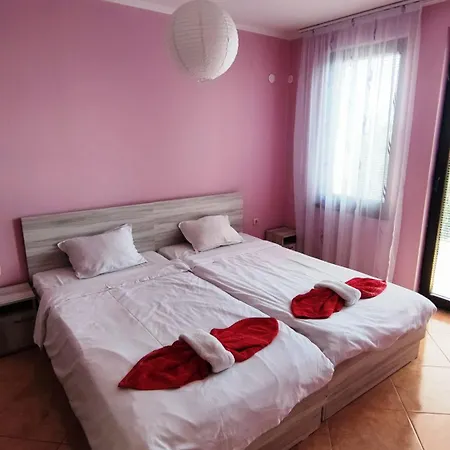 Delfin Port - Prime Location & Parking & Pet Friendly Apartment *