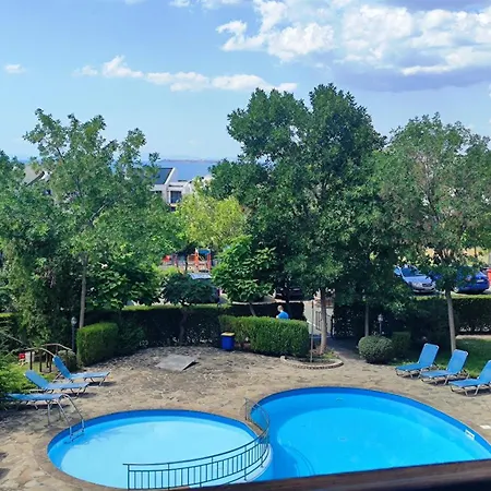 Marina Delfin - Location & Pet Friendly Apartamento Sveti Vlas