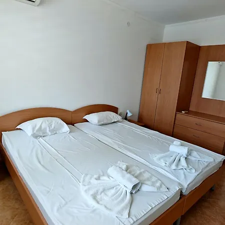 Marina Delfin - Location & Pet Friendly Apartamento Sveti Vlas