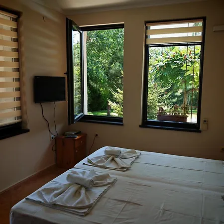Apartment Delfin Port - Prime Location & Parking & Pet Friendly