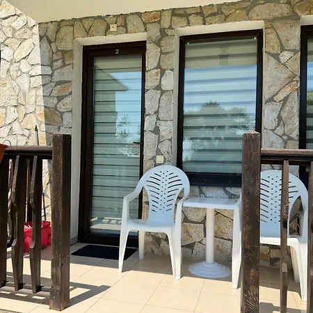 Apartment Delfin Port - Prime Location & Parking & Pet Friendly Sveti Vlas