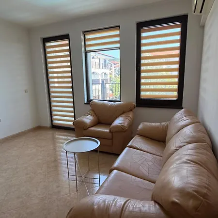 Delfin Port - Prime Location & Parking & Pet Friendly Sweti Wlas