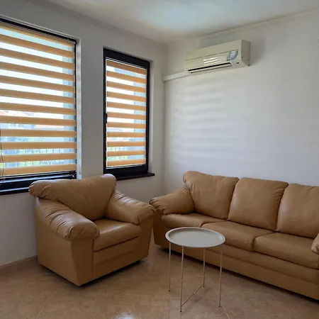 Delfin Port - Prime Location & Parking & Pet Friendly