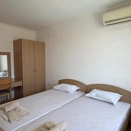 Delfin Port - Prime Location & Parking & Pet Friendly Apartment *