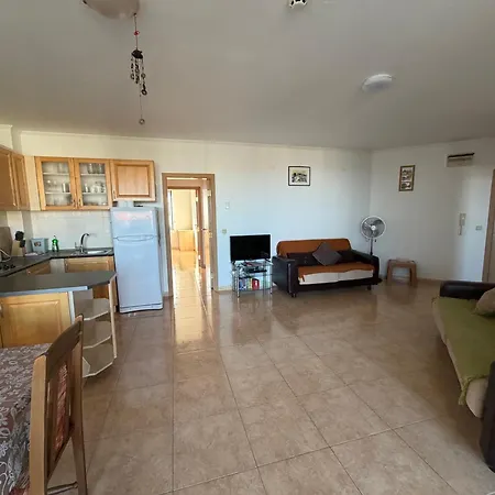 Delfin Port - Prime Location & Parking & Pet Friendly Apartment *