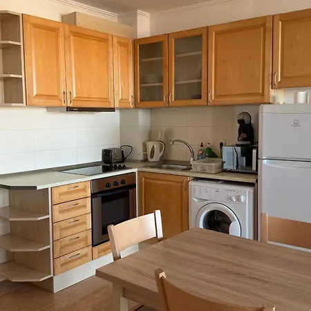 Delfin Port - Prime Location & Parking & Pet Friendly