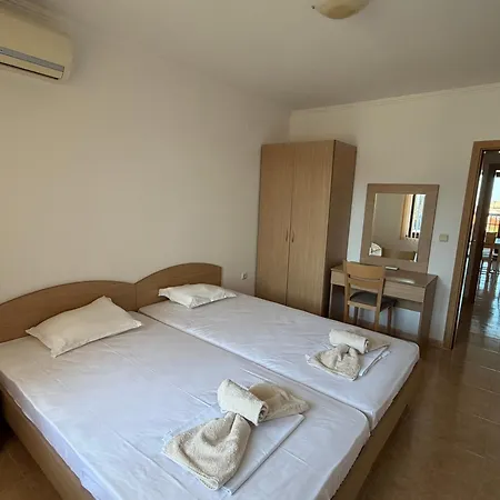 Apartamento Delfin Port - Prime Location & Parking & Pet Friendly Sveti Vlas