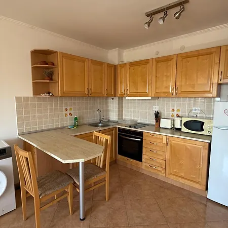 Apartment Delfin Port - Prime Location & Parking & Pet Friendly *