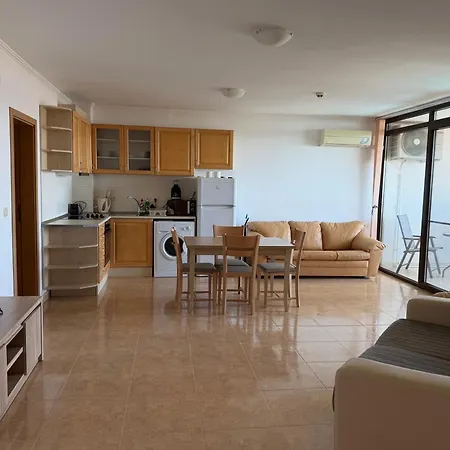 Delfin Port - Prime Location & Parking & Pet Friendly