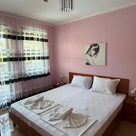 Delfin Port - Prime Location & Parking & Pet Friendly * Sweti Wlas