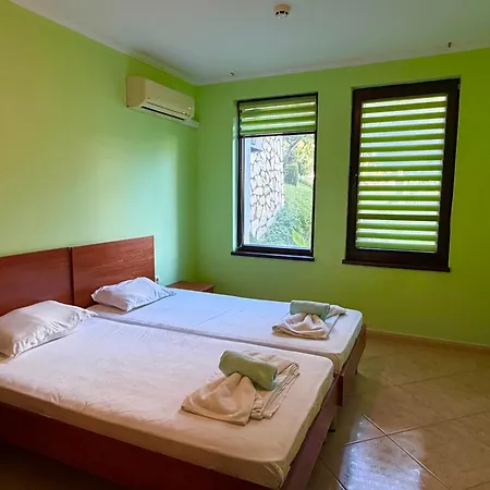 Delfin Port - Prime Location & Parking & Pet Friendly