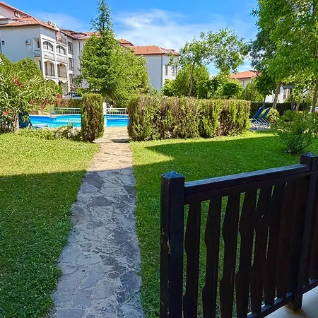 Delfin Port - Prime Location & Parking & Pet Friendly * Sweti Wlas