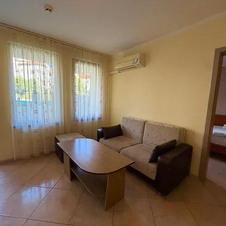 Delfin Port - Prime Location & Parking & Pet Friendly Apartment *