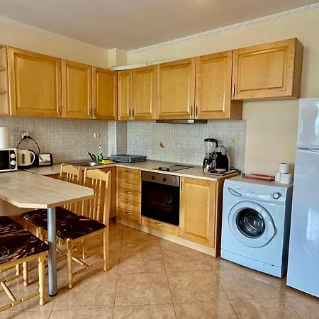 Delfin Port - Prime Location & Parking & Pet Friendly Sveti Vlas