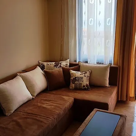 Delfin Port - Prime Location & Parking & Pet Friendly